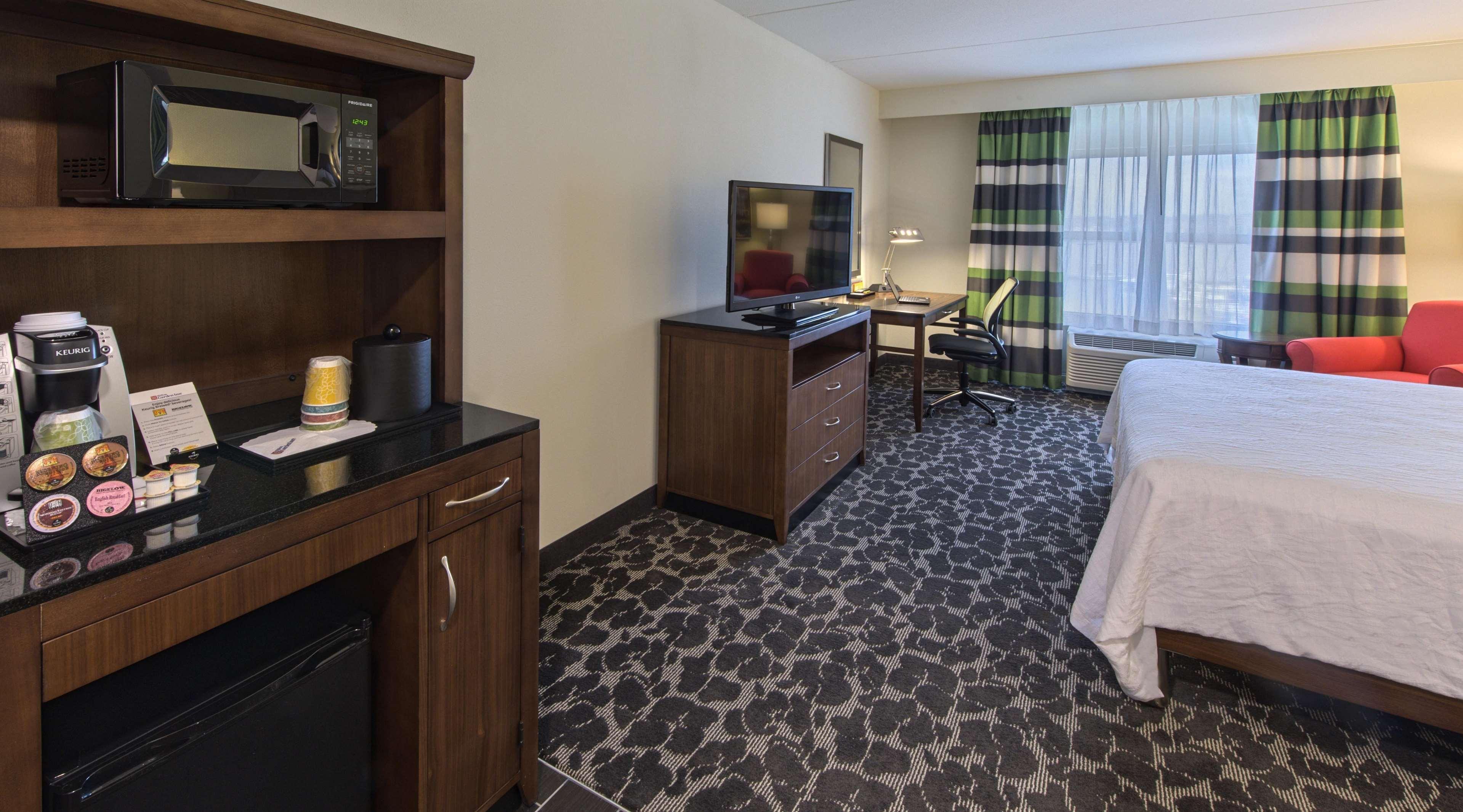 Hilton Garden Inn Charleston Waterfront/Downtown Экстерьер фото