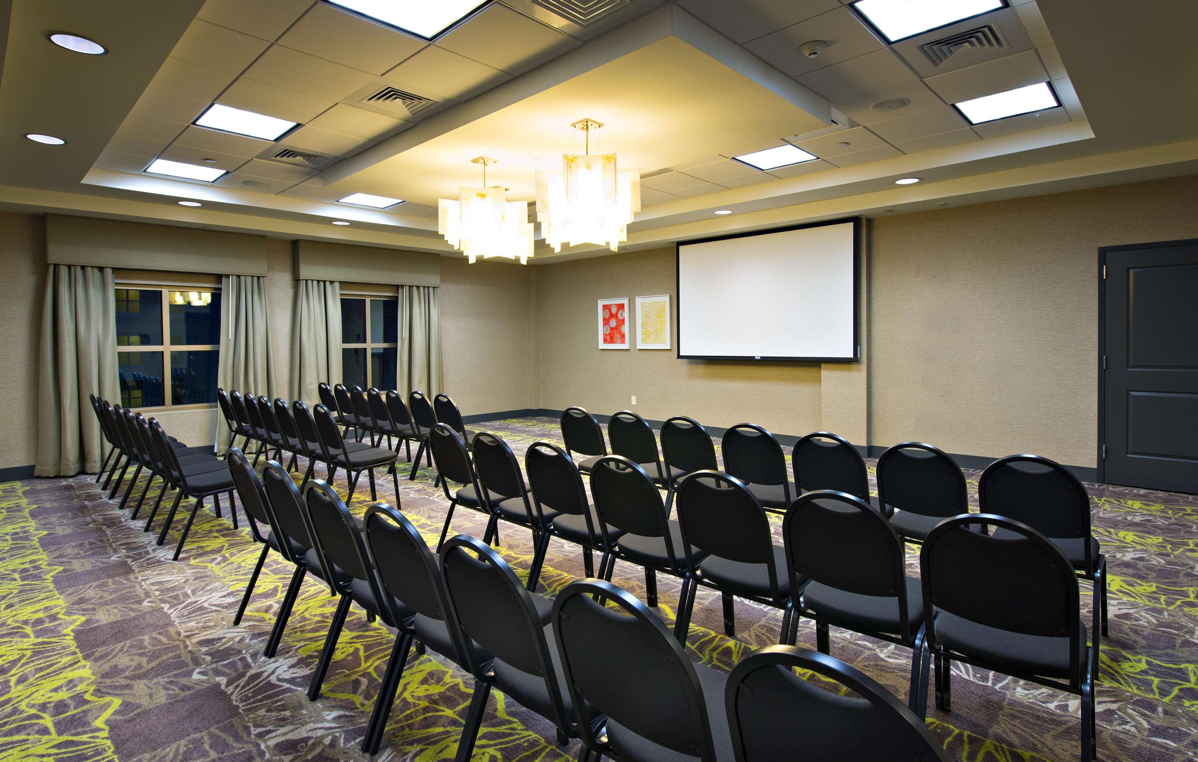 Hilton Garden Inn Charleston Waterfront/Downtown Экстерьер фото
