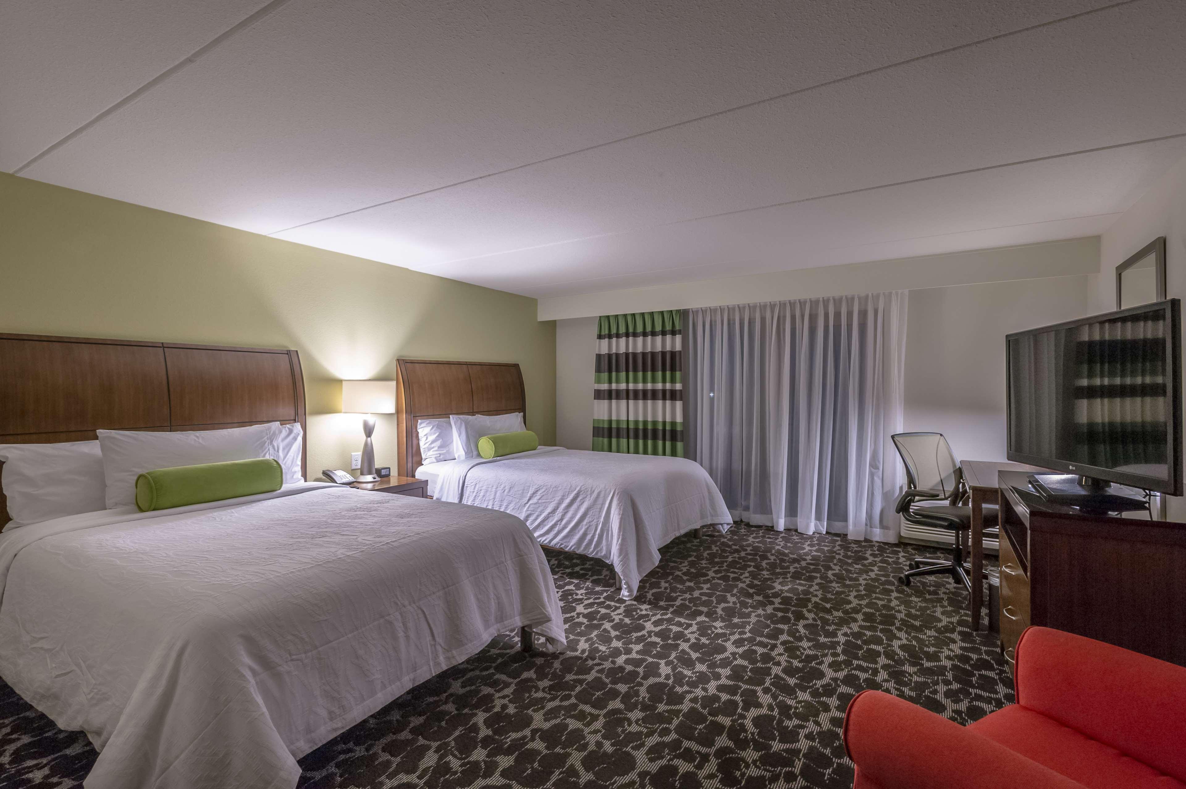 Hilton Garden Inn Charleston Waterfront/Downtown Экстерьер фото