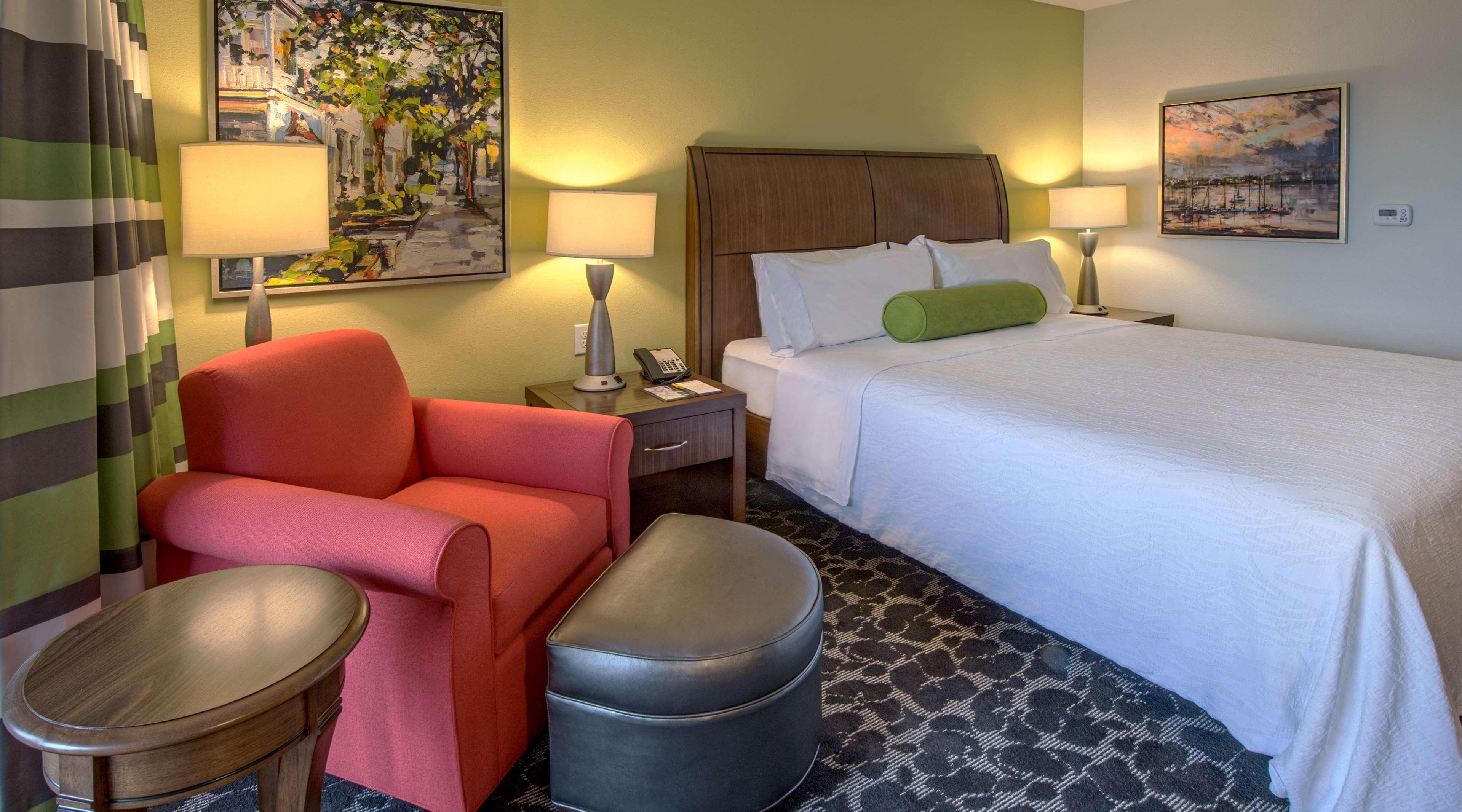 Hilton Garden Inn Charleston Waterfront/Downtown Экстерьер фото