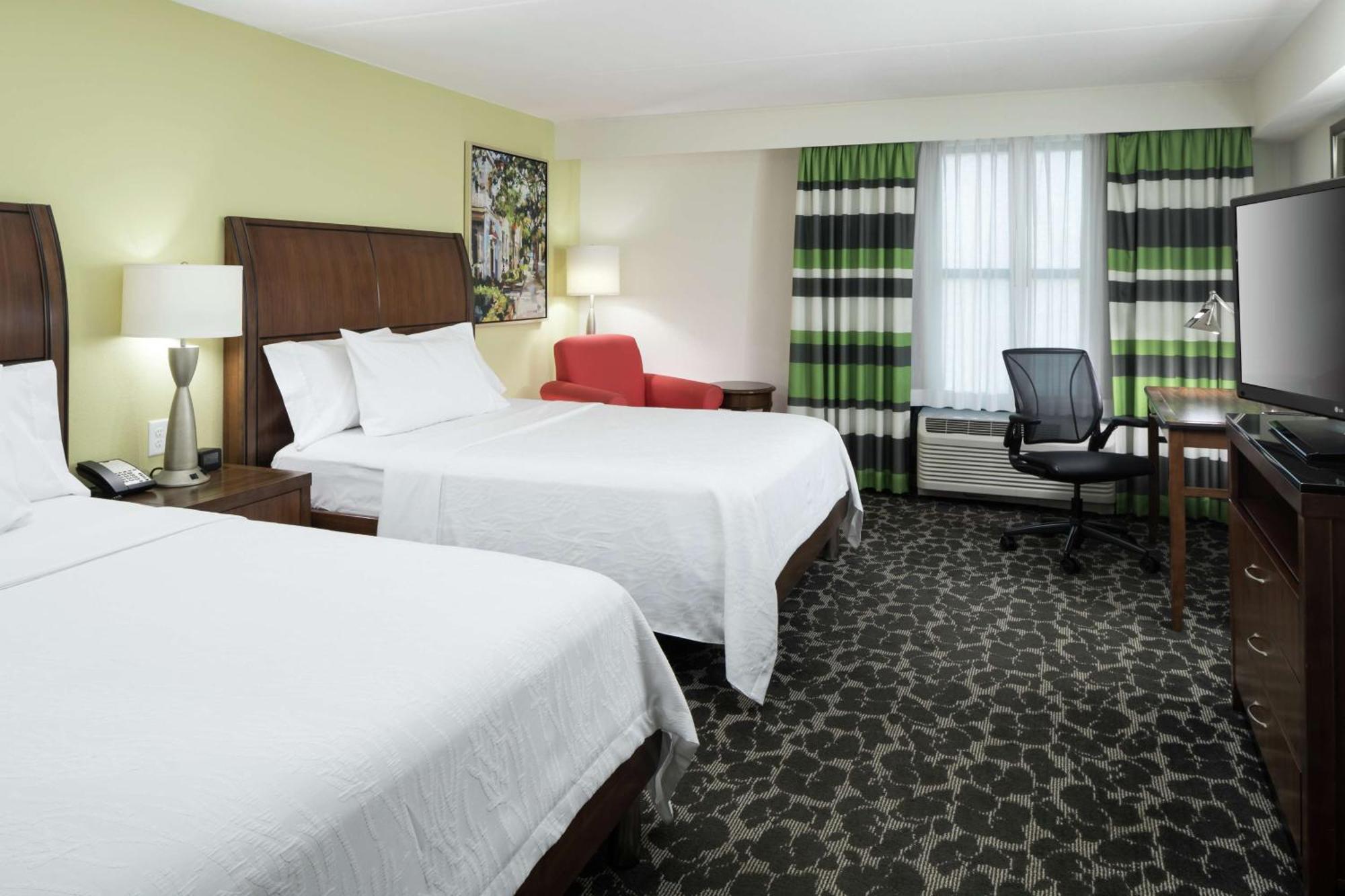 Hilton Garden Inn Charleston Waterfront/Downtown Экстерьер фото